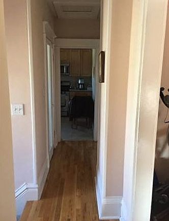Crown Molding Neutral Colors