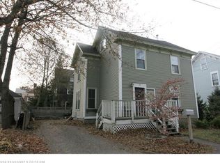 18 Grove St, Rockland, ME 04841