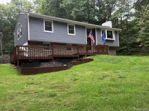 1426 E Mombasha, Monroe, NY 10950