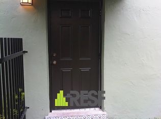 3132 Hibiscus St, Miami, FL 33133