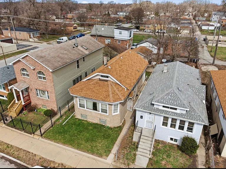 1018 W 115th St — Photo 20