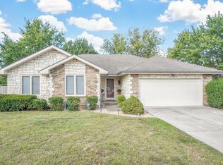 1540 W Jeremy Ct, Springfield, MO 65807