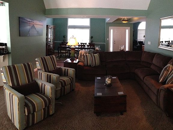 Living rm looking formal 