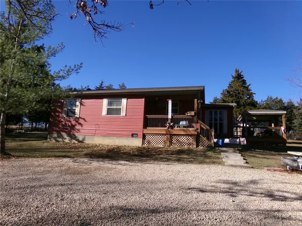 3066 Argo Rd, Bourbon, MO 65441