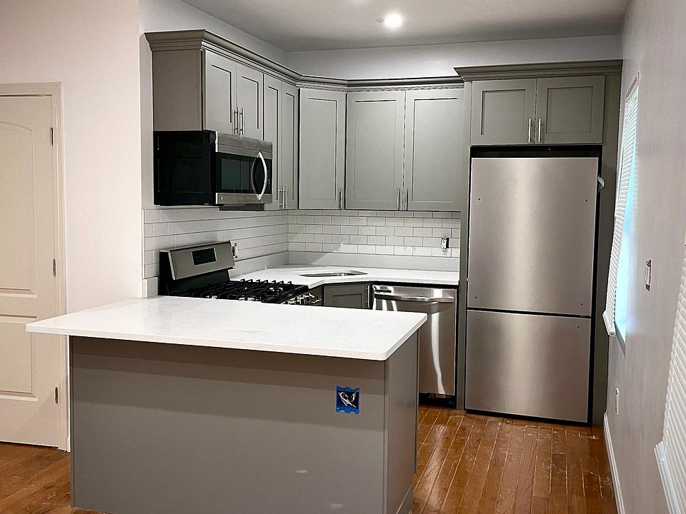 1st image of 42 Gesler St #1
