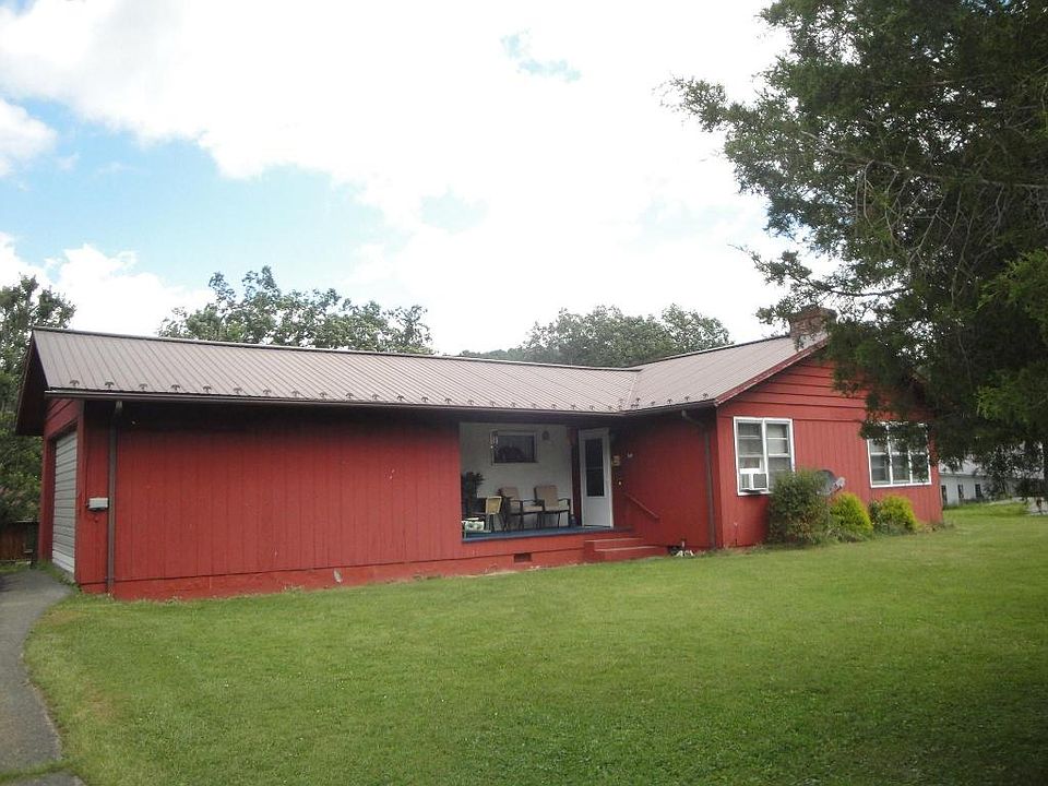 1st image of 1411 Sewell St