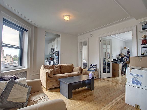 5th image of 158 W 81st St APT 92