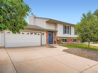 19196 E Kansas Dr, Aurora, CO 80017
