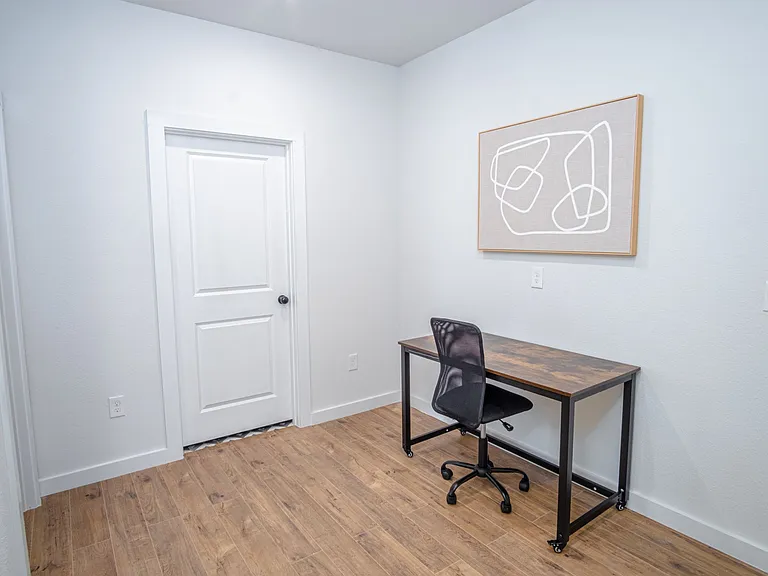 1018 Delaware St #2 — Photo 14