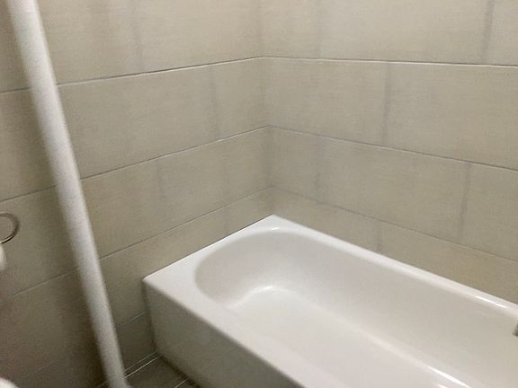 5th image of 19 Newell St #B