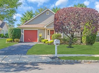 2666 Meadow Lake Dr, Toms River, NJ
