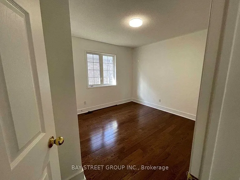 7 Raymond Bartlett Ave — Photo 8