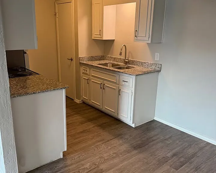 501 Industrial Dr W #501 — Photo 12