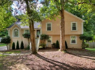 26 Stonebrook Dr, Cartersville, GA 30120