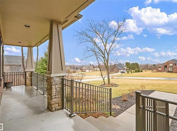 4th image of 8217 Tamarack Ln