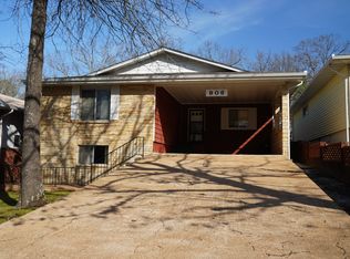 906 S Manor Dr, Horseshoe Bend, AR 72512
