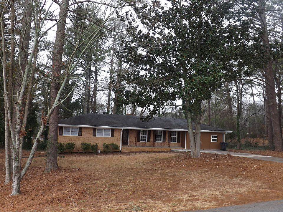 1st image of 1647 Pine Cir