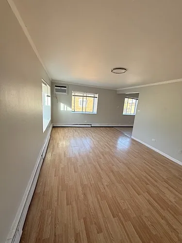 525 Madison Ave #3A Photo 1