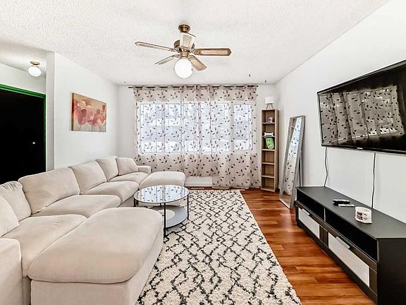 4th image of 164 E Rundlefield Cres NE