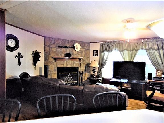 5th image of 788 Joshua Ryan St