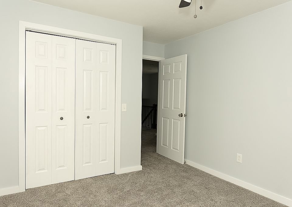 1st image of 632 E Walnut St