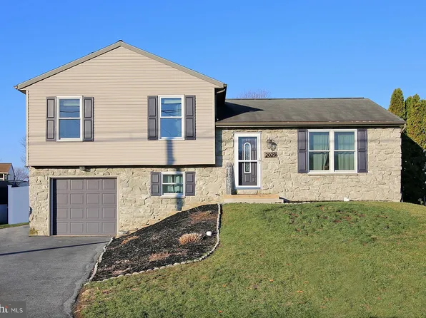 2029 Water St, Lebanon, PA 17046