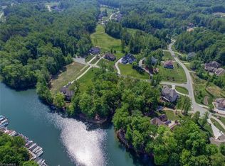 153 Yardarm Ct, Stokesdale, NC 27357