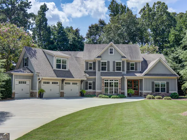 14 W Shore Ct, Newnan, GA 30263