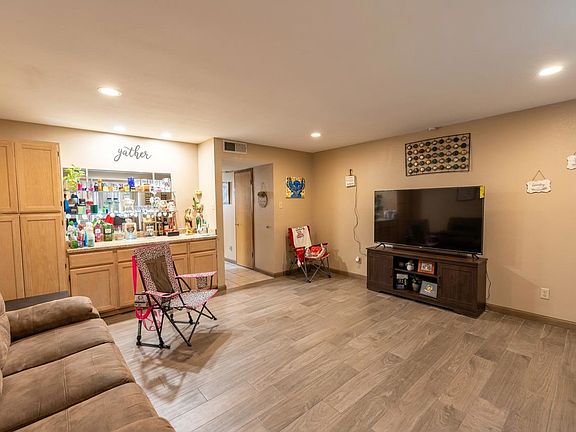 5th image of 8915 McPherson Rd APT 13-B