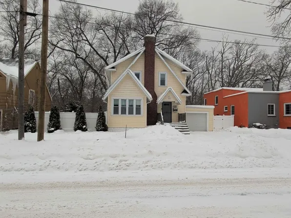 3305 Peck St, Muskegon Heights, MI 49444