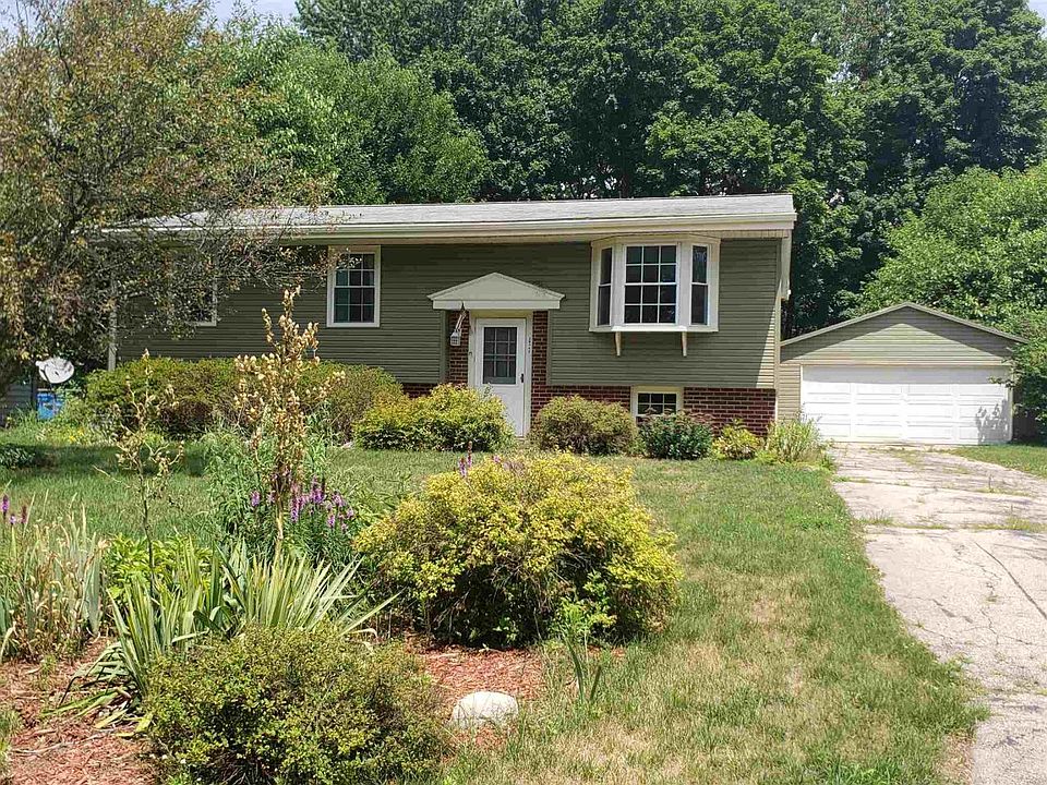 1st image of 30343 S Meadowbrook Ln