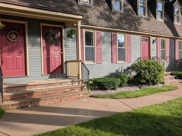831 Wellman Ave Unit 831, North Chelmsford, MA 01863