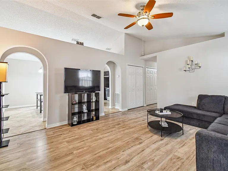 30626 Birdhouse Dr — Photo 7