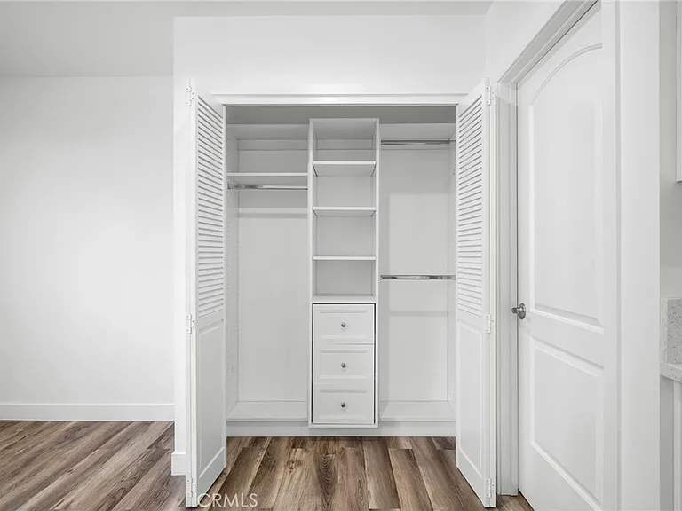 7823 Ampere Ave — Photo 10