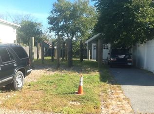 11 Sheridan Rd, Babylon, NY 11702