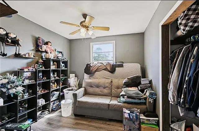 2420 Fenelon St — Photo 10
