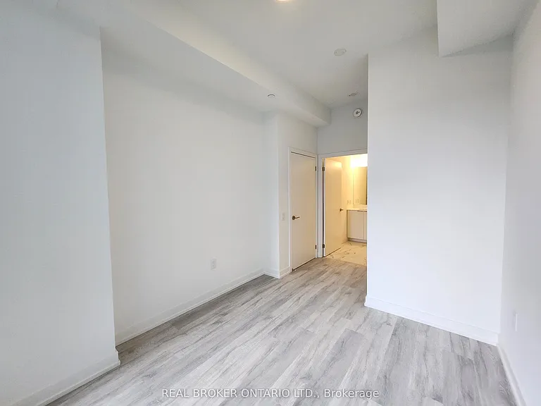 7 Golden Lion Hts #N625 — Photo 8