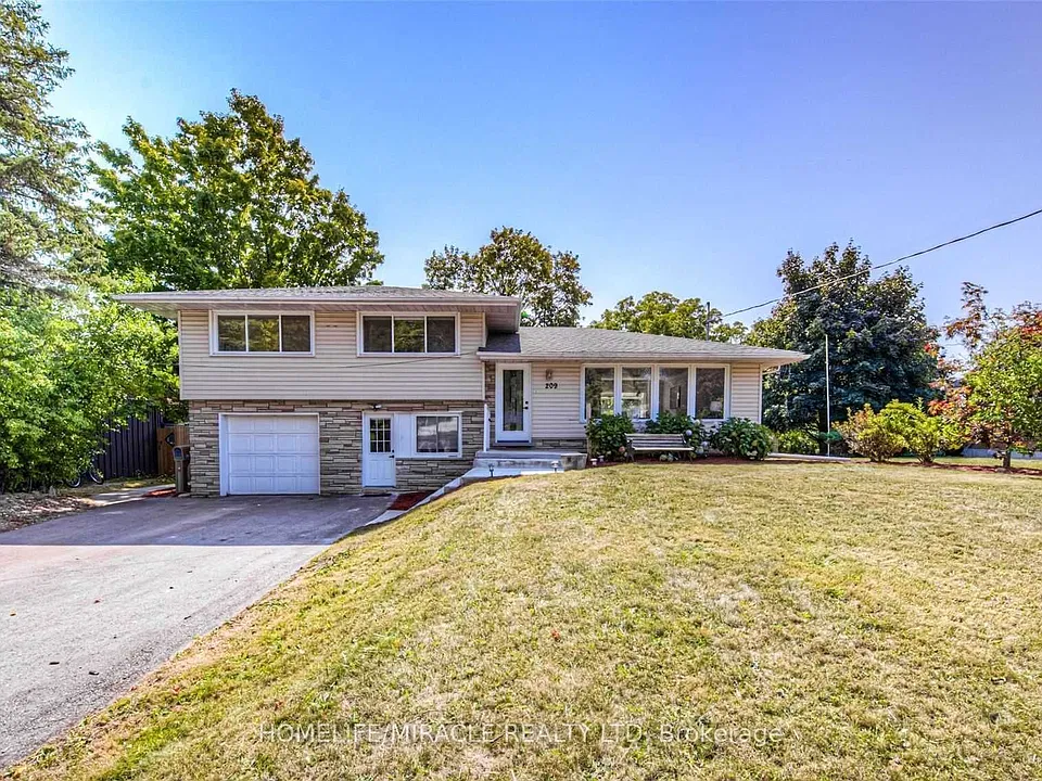 209 Greenbrook Dr #LOWER