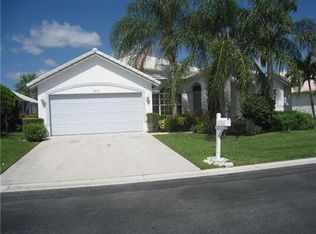 2557 Egret Lake Dr, Greenacres, FL 33413