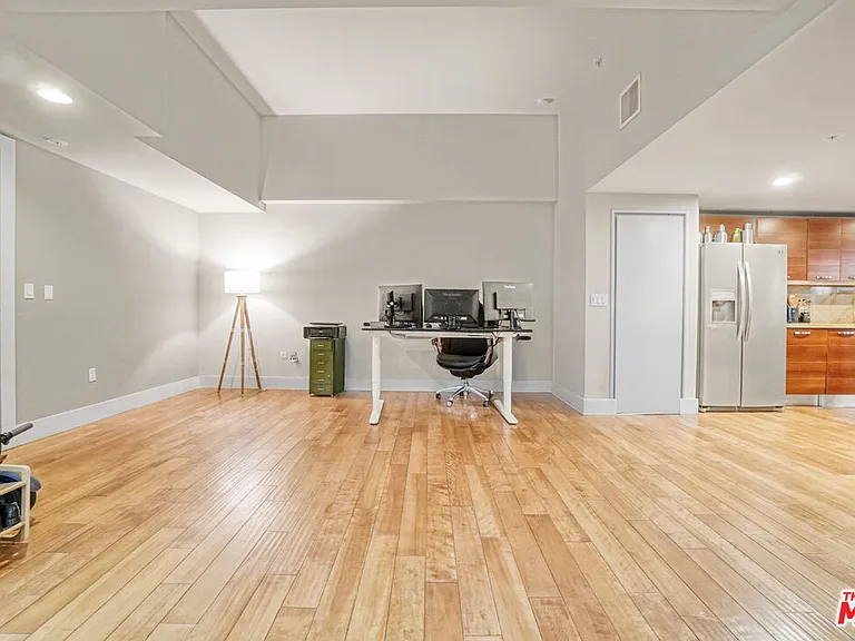 460 S Spring St #212 — Photo 10