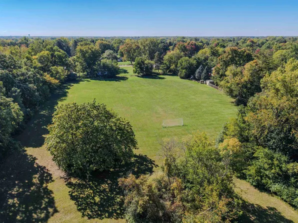 1411 Coutant St, Flushing, MI 48433
