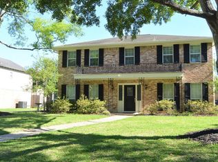 10906 Burgoyne Rd, Houston, TX 77042