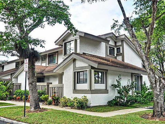 5th image of 9251 SW 1st St #601