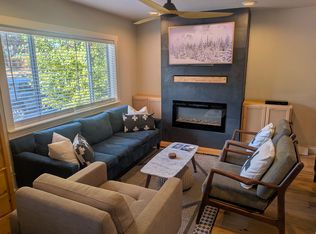 400 NW Staats St, Bend, OR 97703