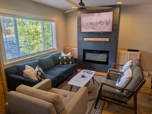400 NW Staats St, Bend, OR 97703