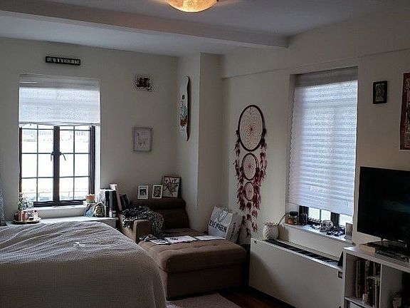 3rd image of 5 Tudor City Pl APT 336