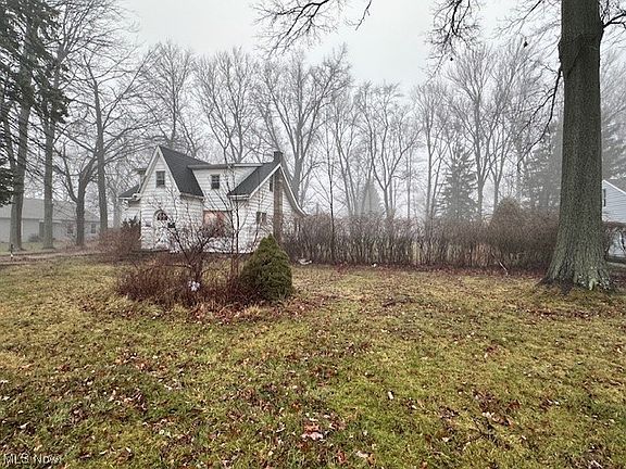 2nd image of 34073 Beach Park Ave