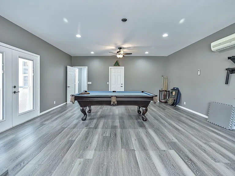 317 W Shamrock Ave — Photo 32
