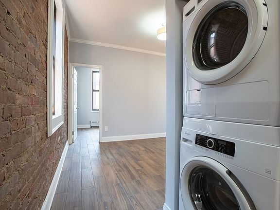 3rd image of 34 1/2 Saint Marks Pl #11A