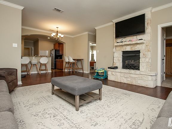 3rd image of 4250 Lexington Pl